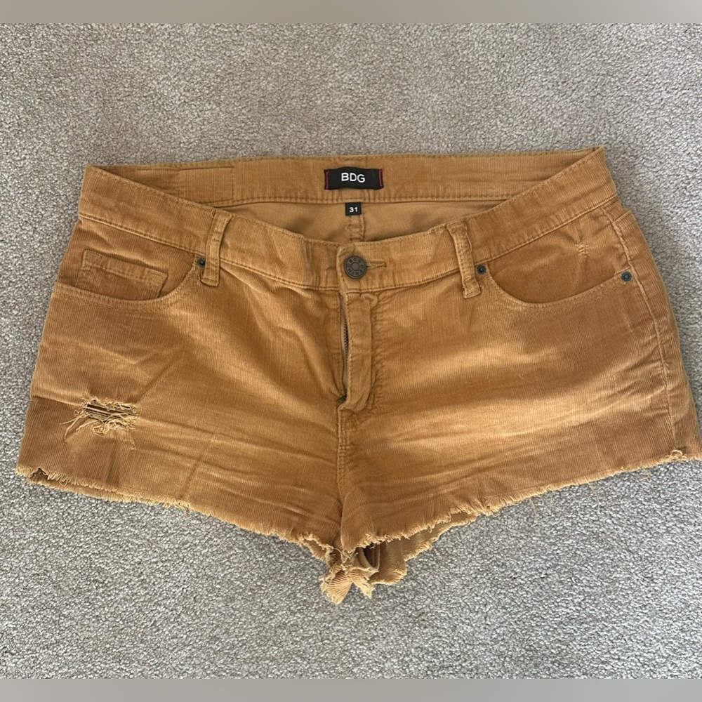 Urban Outfitters BDG Corduroy Shorts - Tan - size 31